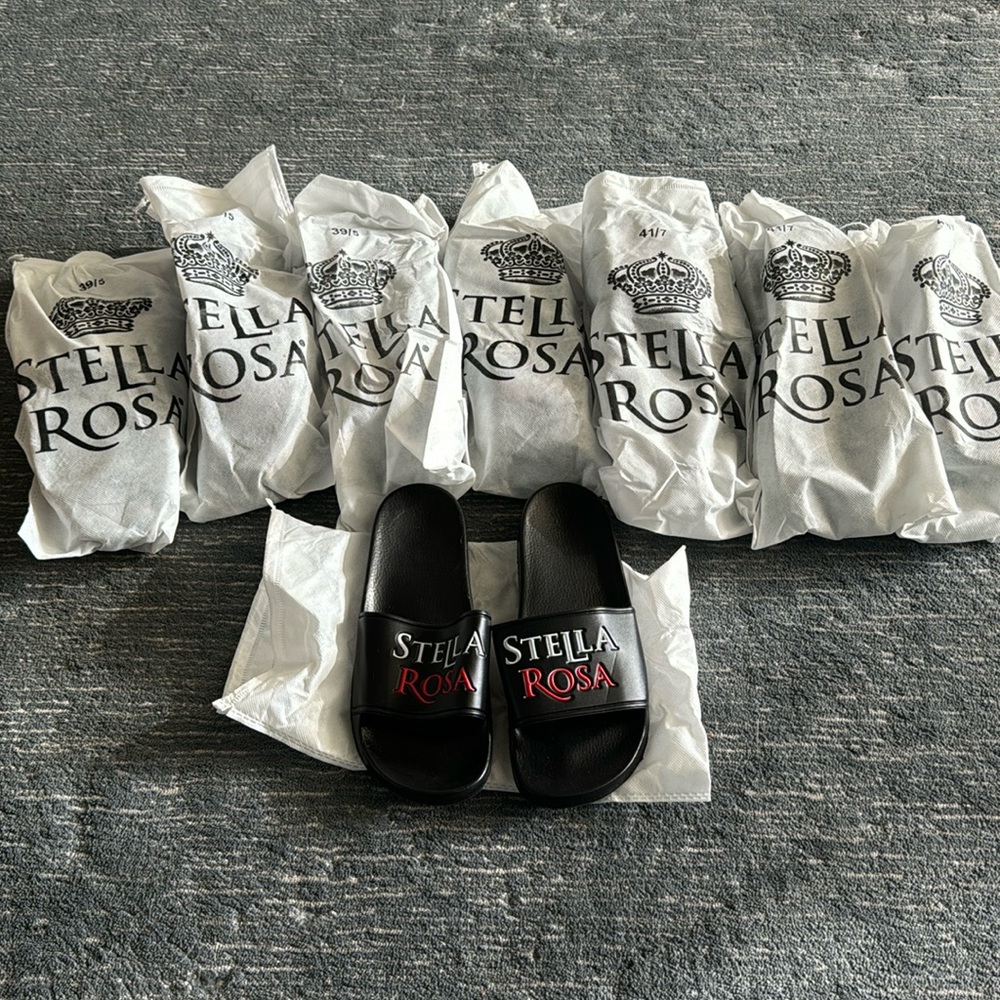Stella Rosa Slippers - Picture 2 of 2